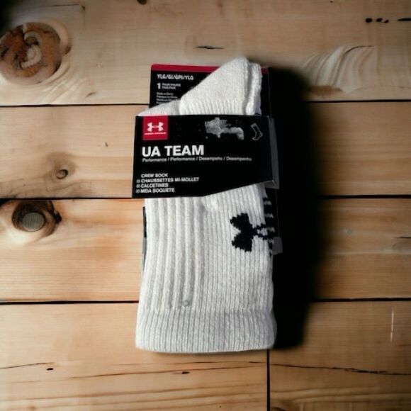 NWT Under Armour Youth Team Crew Socks - Picture 1 of 2